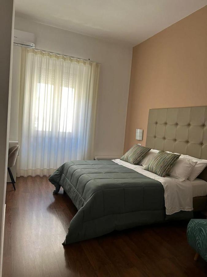 Tiziana'S House Bed and Breakfast Salerno Esterno foto